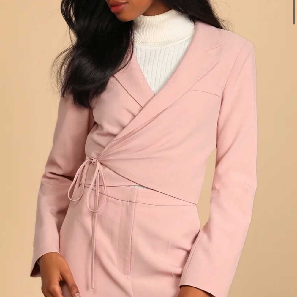 - lulus/ Boss Behavior Blush Pink Tie Waist Cropped Blazer